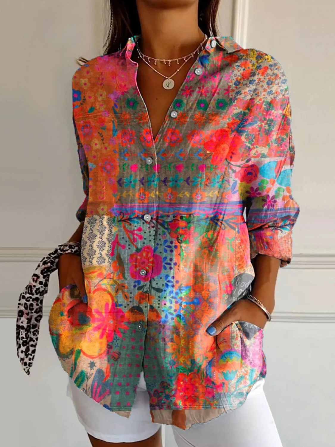 Casual T-Shirt with Vintage Floral Pattern for Women