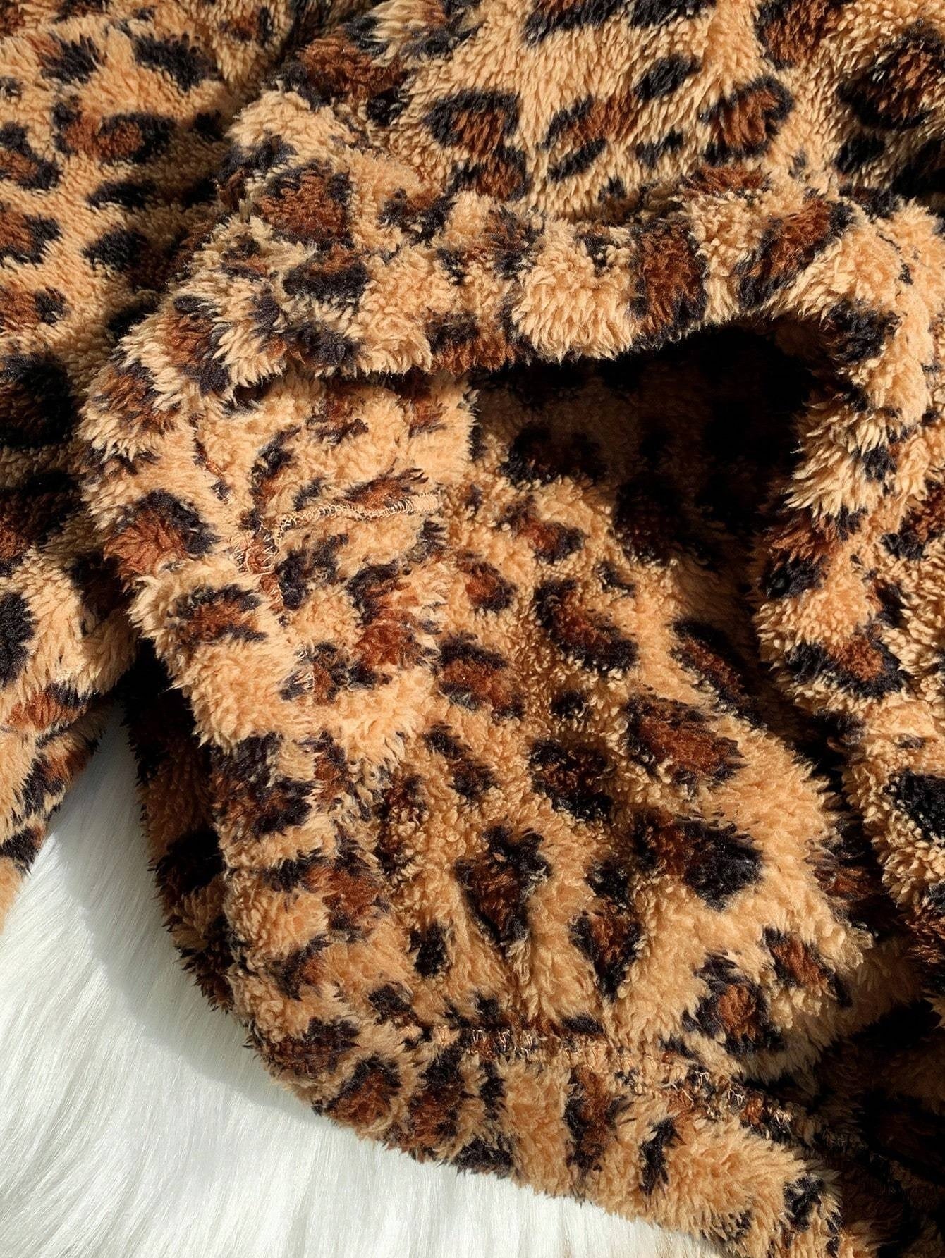 Leona™ | Plush Fleece Leopard Pullover