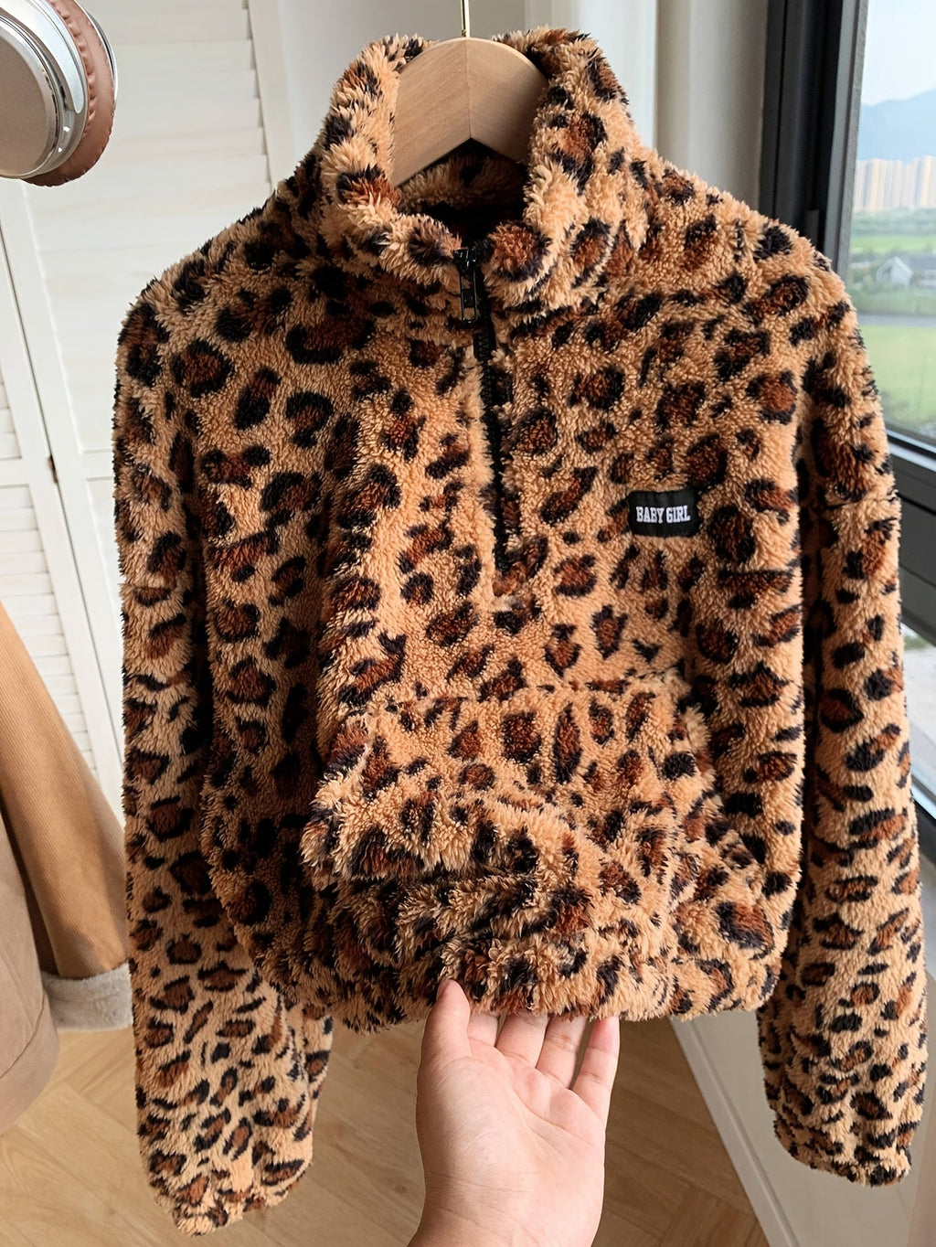 Leona™ | Plush Fleece Leopard Pullover