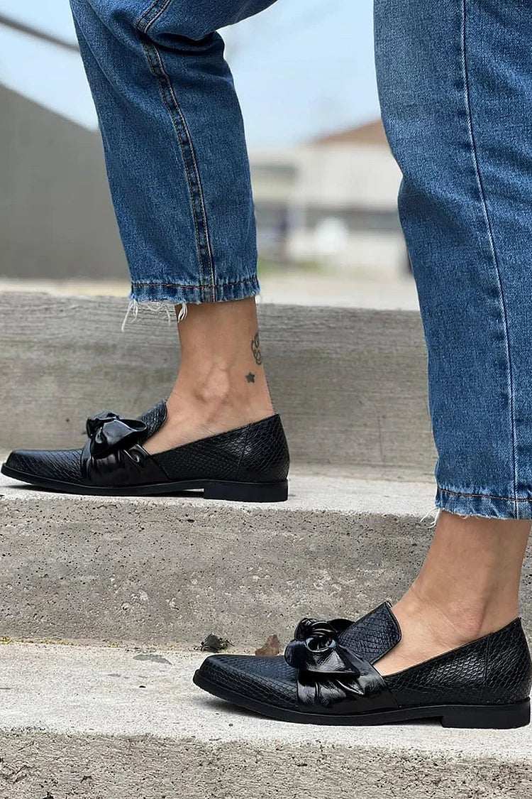 Sloane™ | Polished Bow Loafers